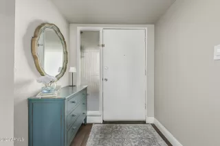 Photo #1: 6730230 Listing 