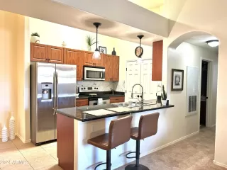 Photo #2: 6730378 Listing