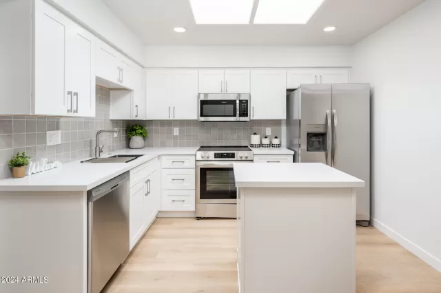 MLS: 6730490 Condo For Sale