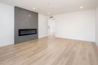 Photo #4: 6730490 Listing