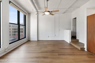 Photo #2: 6731422 Listing