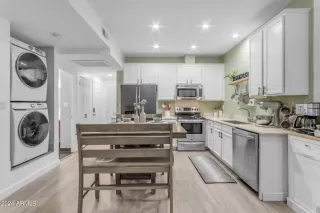 Photo #2: 6731443 Listing