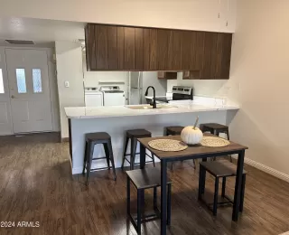 Photo #3: 6731683 Listing