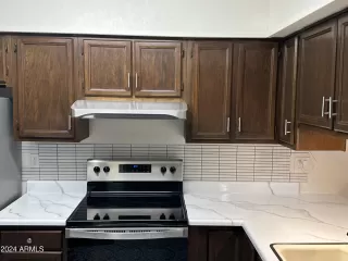 Photo #4: 6731683 Listing