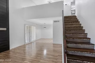 Photo #1: 6731711 Listing 