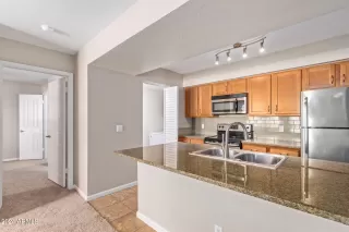 Photo #6: 6731751 Listing