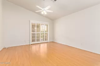 Photo #4: 6731867 Listing