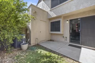 Photo #3: 6731912 Listing