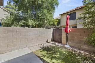 Photo #5: 6731912 Listing