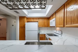 Photo #5: 6732030 Listing 