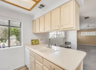 Photo #2: 6732656 Listing 