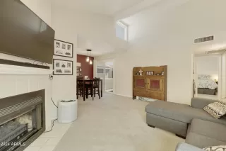 Photo #6: 6732699 Listing 