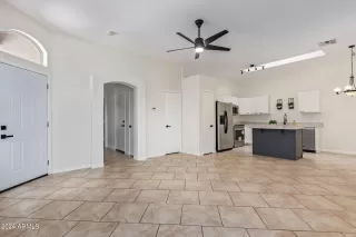 Photo #6: 6732721 Listing 