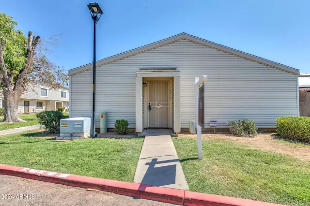 MLS: 6732785 Condo For Sale