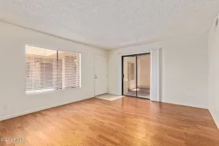 Photo #2: 6733078 Listing