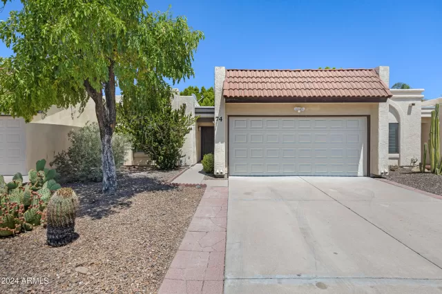 MLS: 6733238 Condo For Sale