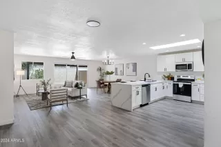 Photo #1: 6733238 Listing