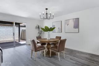 Photo #5: 6733238 Listing