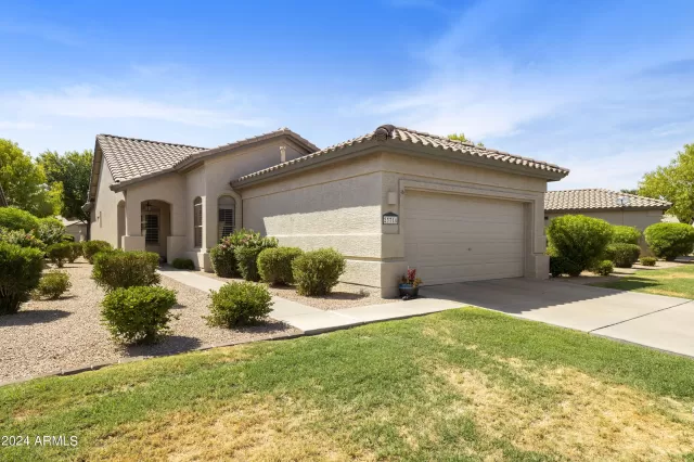 MLS: 6733416 Condo For Sale