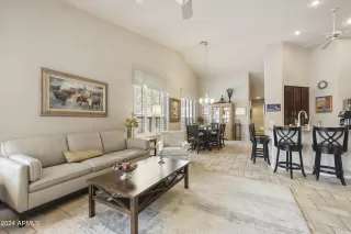 Photo #4: 6733416 Listing