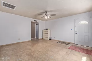 Photo #2: 6733481 Listing