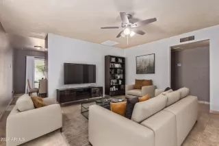 Photo #3: 6733481 Listing