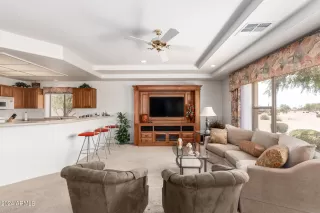 Photo #3: 6733690 Listing