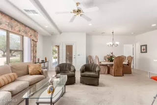 Photo #5: 6733690 Listing