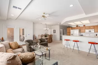 Photo #6: 6733690 Listing