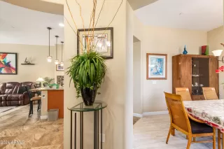 Photo #5: 6733757 Listing