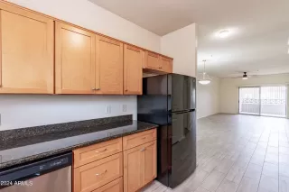 Photo #5: 6733769 Listing