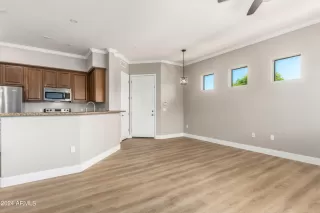 Photo #4: 6733816 Listing