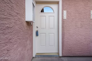 Photo #4: 6733958 Listing