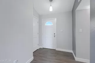 Photo #5: 6733958 Listing