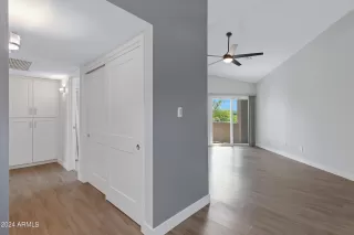 Photo #6: 6733958 Listing