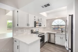 Photo #1: 6734129 Listing