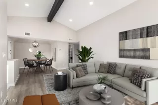 Photo #6: 6734129 Listing