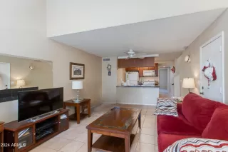 Photo #2: 6734295 Listing