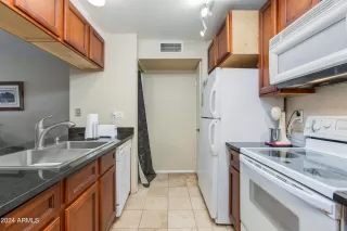 Photo #3: 6734295 Listing