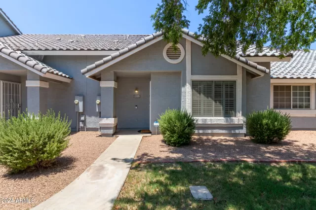 MLS: 6734371 Condo For Sale