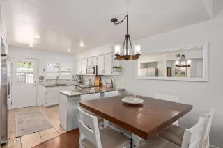 Photo #6: 6734371 Listing