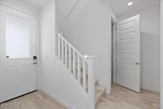 Photo #2: 6734723 Listing