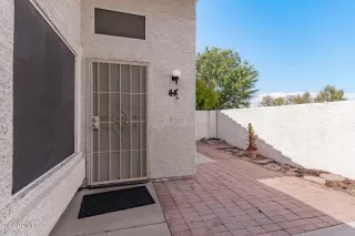 Photo #6: 6734914 Listing