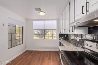 Photo #3: 6735110 Listing