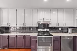 Photo #5: 6735110 Listing