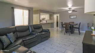 Photo #3: 6735115 Listing