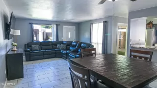 Photo #4: 6735115 Listing