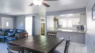 Photo #5: 6735115 Listing