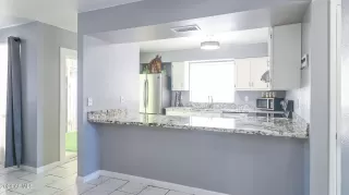 Photo #6: 6735115 Listing