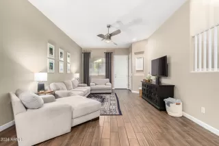 Photo #6: 6735159 Listing 